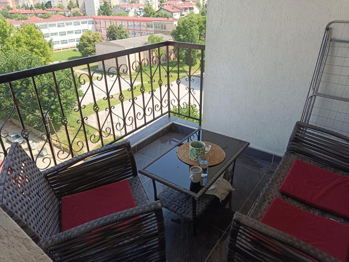 Apartment Велес Экстерьер фото